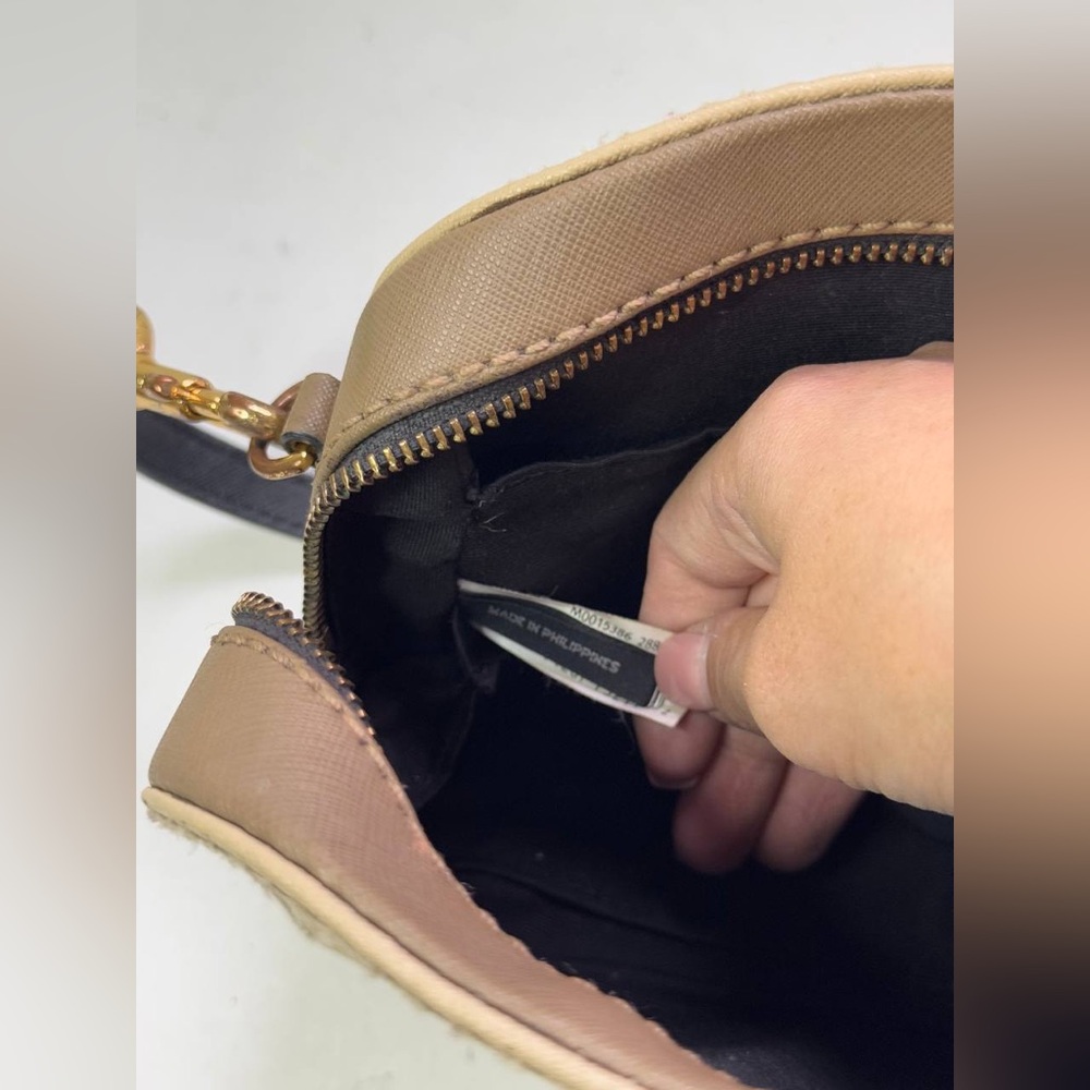 Marc Jacobs Beige Leather Playback Crossbody Bag - Picture 12 of 14